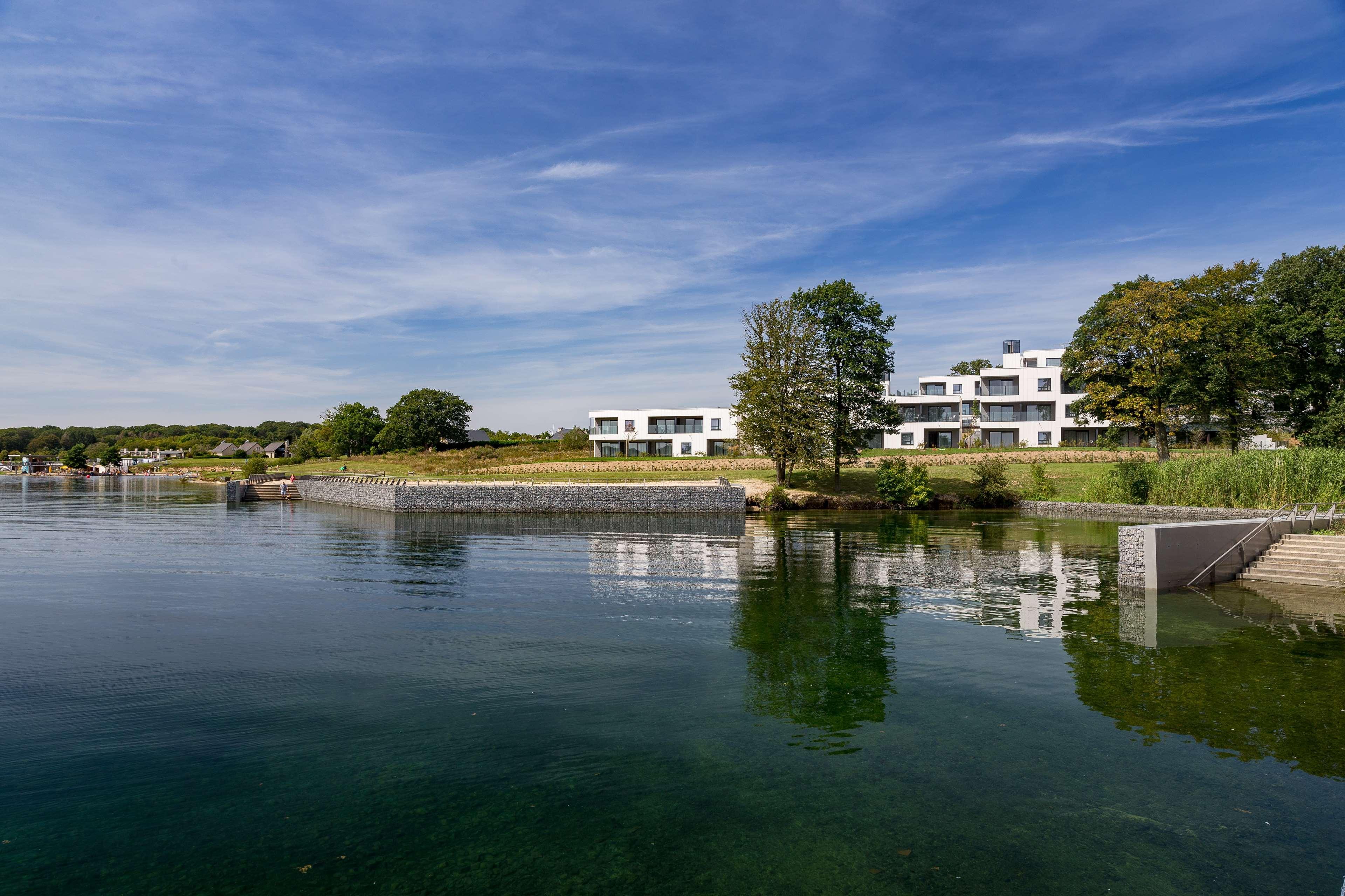 Golden Lakes Hotel Boussu-lez-Walcourt Exterior foto